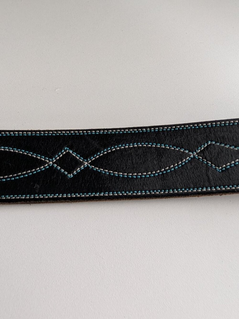 Dark Star Leather Belt Hand Stitched Western Style Cowhide Unisex 33in - Picture 3 of 6